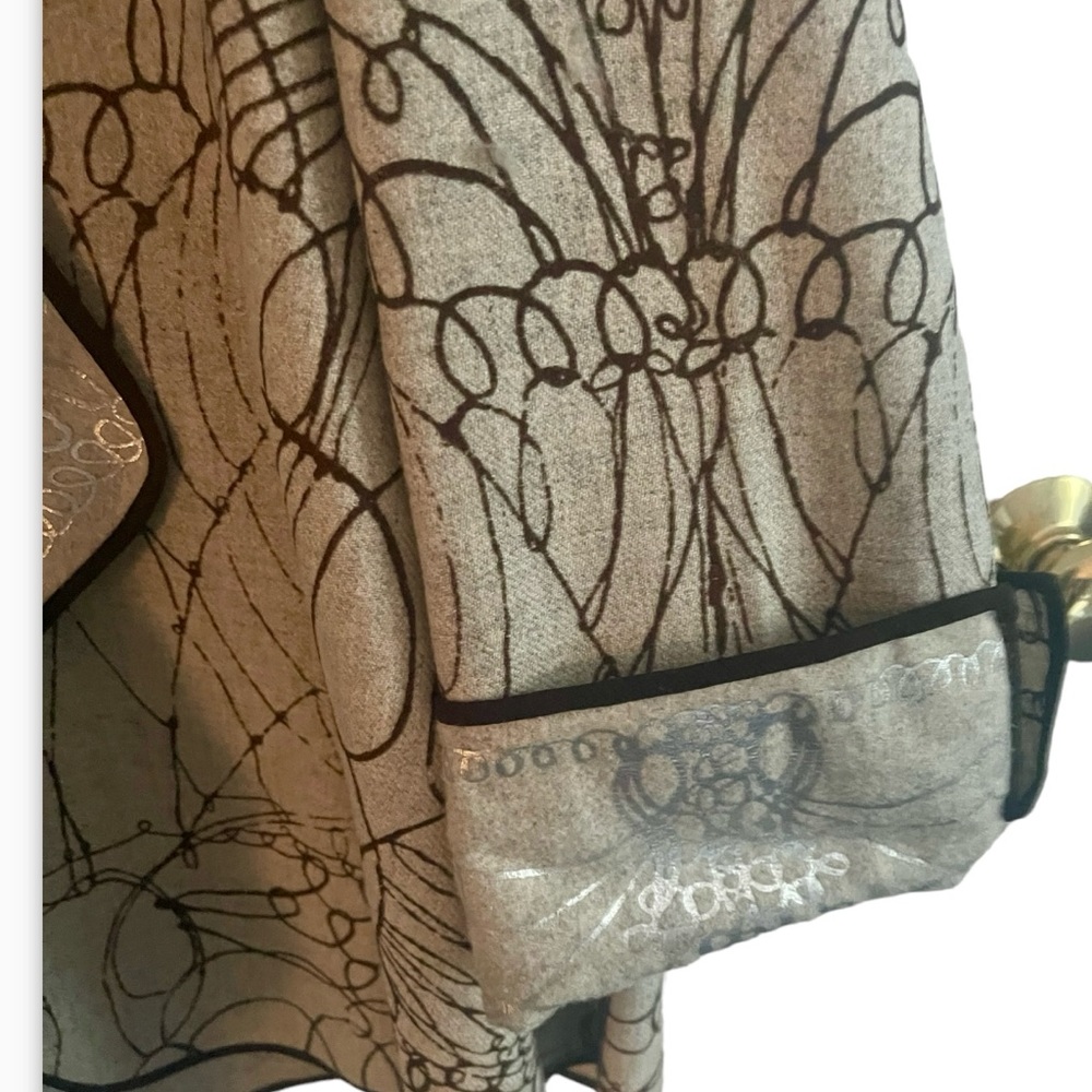 Designer Jacket - Picture 3 of 4